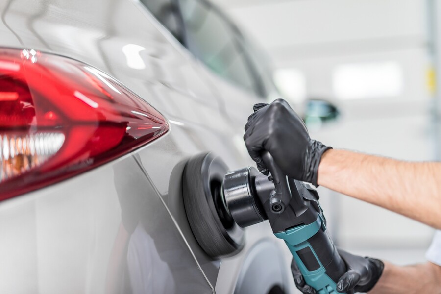 Auto waxing and buffing by Real Mobile Auto Detailing